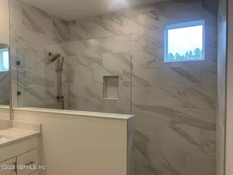 Bath - 365 Murphys Dr, Saint Johns, FL 32259 photo 1 of 1