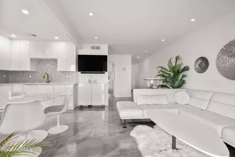 Living - 83 Comares Ave #3B, Saint Augustine, FL 32080 photo 2 of 2