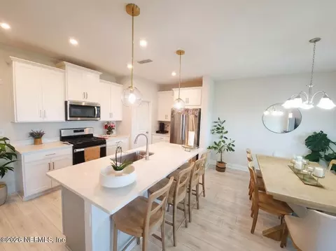 13011 Holsinger Blvd, Jacksonville, FL 32256