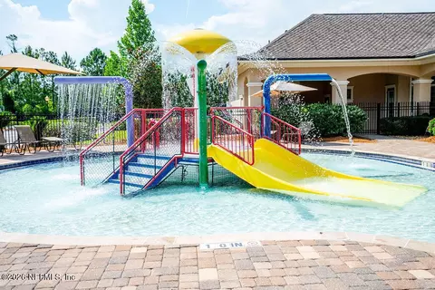 Exterior - 65849 Edgewater Dr, Yulee, FL 32097 photo 5 of 8