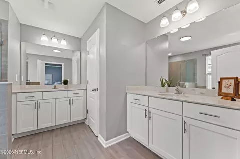 Bath - 65849 Edgewater Dr, Yulee, FL 32097 photo 1 of 2