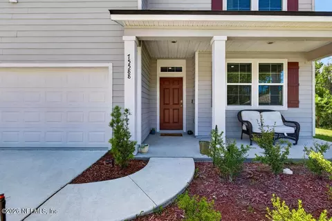 Exterior - 75588 Bridgewater Dr, Yulee, FL 32097 photo 2 of 7