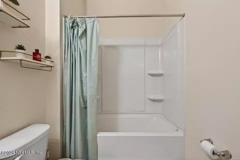 Bath - 75588 Bridgewater Dr, Yulee, FL 32097 photo 2 of 6