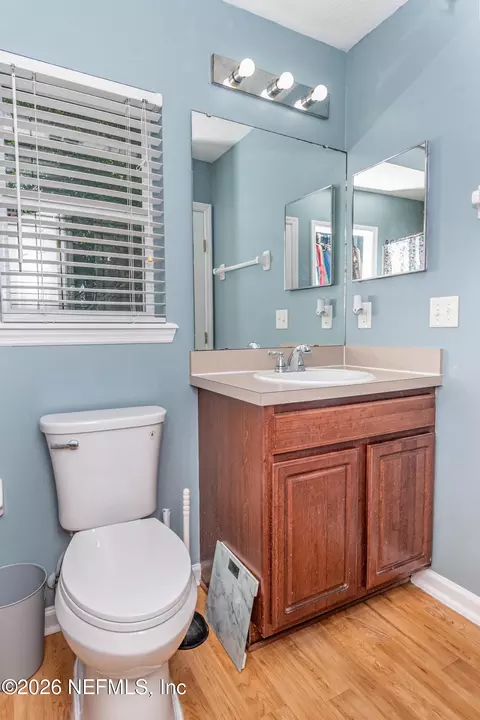 Bath - 431 Thomas Ct, Macclenny, FL 32063 photo 3 of 5