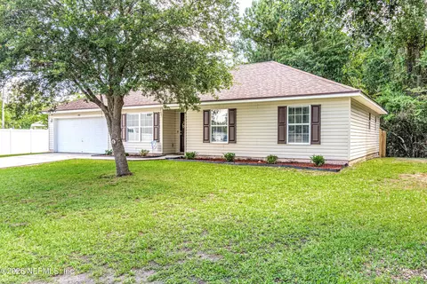Exterior - 431 Thomas Ct, Macclenny, FL 32063 photo 4 of 6