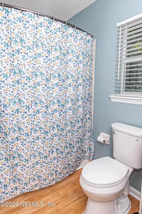 Bath - 431 Thomas Ct, Macclenny, FL 32063 photo 2 of 5