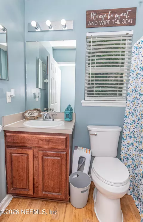 Bath - 431 Thomas Ct, Macclenny, FL 32063 photo 4 of 5