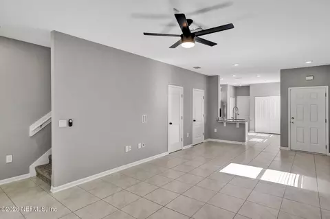 Living - 72 Vero Dr, Saint Augustine, FL 32095 photo 2 of 3