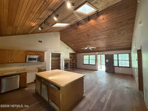 Living - 4883 Gopher Cir, Middleburg, FL 32068 photo 3 of 4