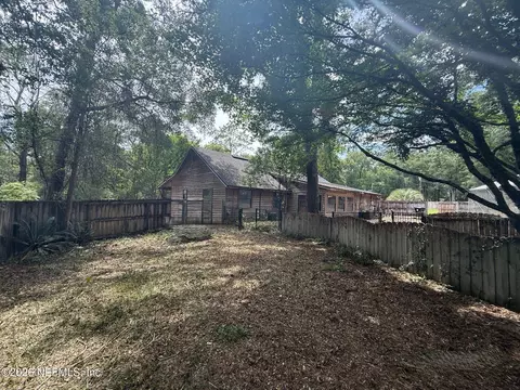 Exterior - 4883 Gopher Cir, Middleburg, FL 32068 photo 4 of 11