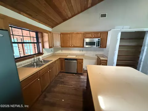 Kitchen - 4883 Gopher Cir, Middleburg, FL 32068 photo 1 of 1
