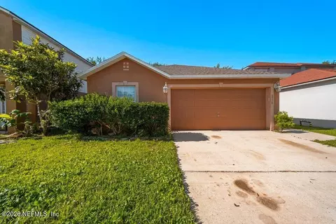 6570 Gentle Oaks Dr S, Jacksonville, FL 32244