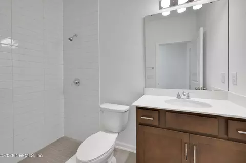 Bath - 167 Lake Frances Dr, Saint Augustine, FL 32092 photo 5 of 5