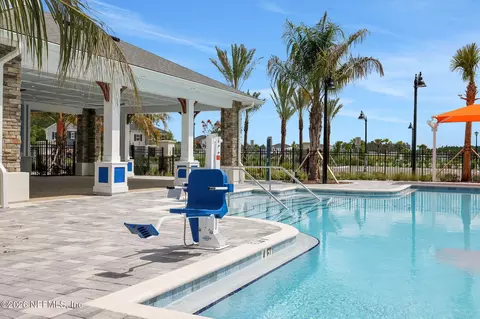 Exterior - 167 Lake Frances Dr, Saint Augustine, FL 32092 photo 2 of 6