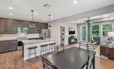 Entry Way - 892 Brook Forest Dr, Saint Augustine, FL 32092 photo 2 of 4