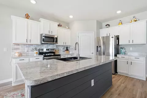 3506 Shiner Dr, Jacksonville, FL 32226