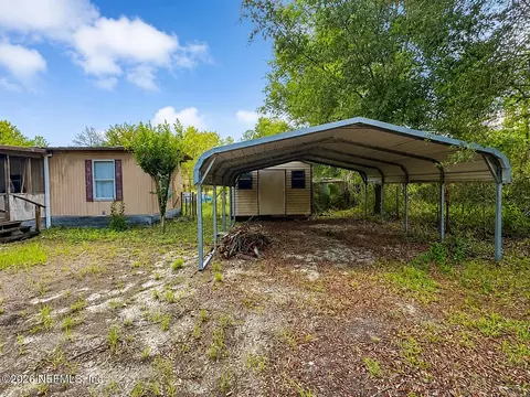 602 Junior Lake Dr, Interlachen, FL 32148 photo 4