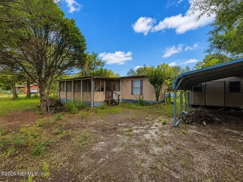 602 Junior Lake Dr, Interlachen, FL 32148 photo 3