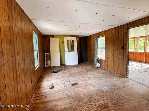 602 Junior Lake Dr, Interlachen, FL 32148 photo 9