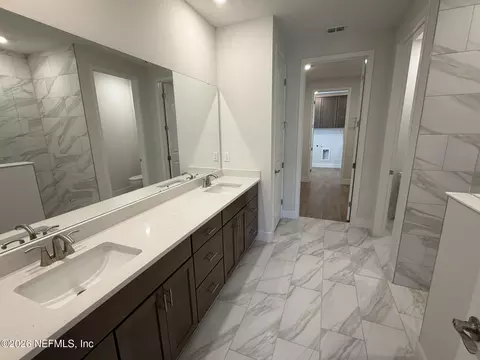 Bath - 381 Murphys Dr, Saint Johns, FL 32259 photo 1 of 2