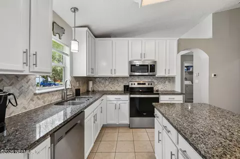 Kitchen - 2839 Sheephead Ct, Saint Augustine, FL 32092 photo 2 of 4