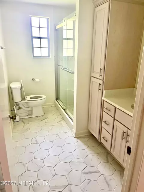 Bath - 45388 Dixie Ave, Callahan, FL 32011 photo 2 of 3