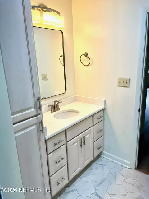 Bath - 45388 Dixie Ave, Callahan, FL 32011 photo 1 of 3