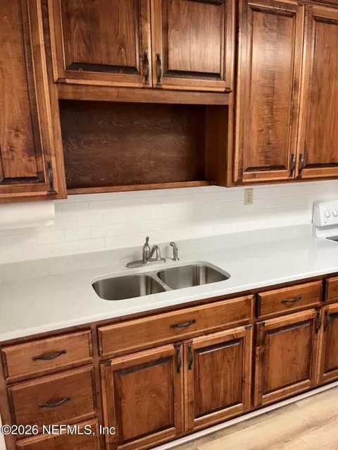 Kitchen - 45388 Dixie Ave, Callahan, FL 32011 photo 2 of 2
