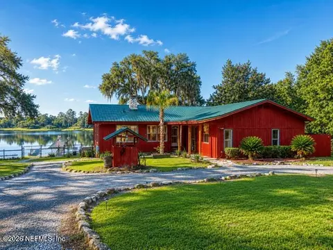 119 Silver Beach Blvd, Pomona Park, FL 32181