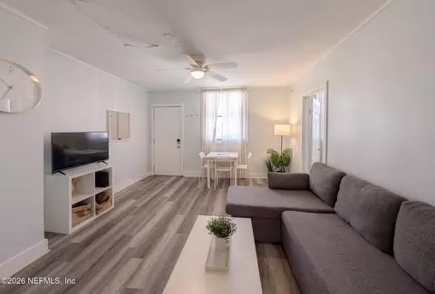 222 4th Ave S, Jacksonville Beach, FL 32250