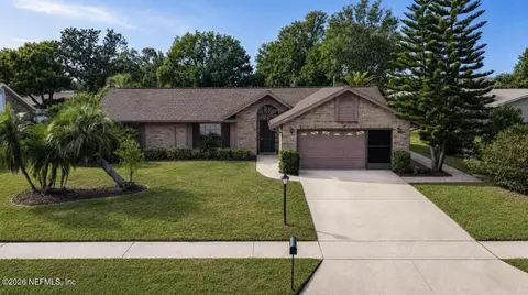 147 Village Ln, Daytona Beach, FL 32119