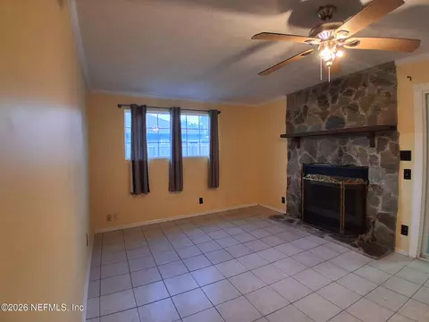 Living - 320 Lobelia Rd, Saint Augustine, FL 32086 photo 3 of 3