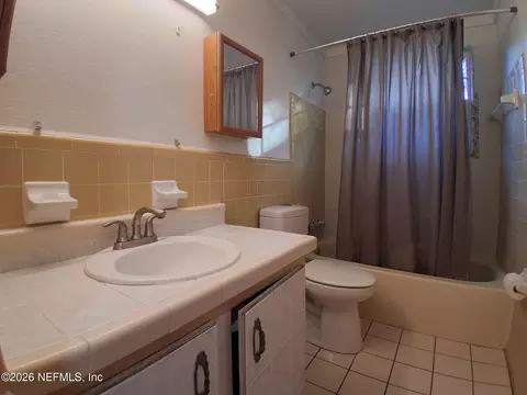 Bath - 320 Lobelia Rd, Saint Augustine, FL 32086 photo 2 of 4