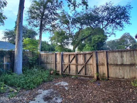 Exterior - 320 Lobelia Rd, Saint Augustine, FL 32086 photo 14 of 16