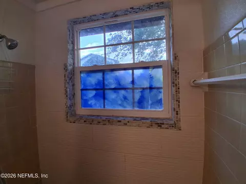 Bath - 320 Lobelia Rd, Saint Augustine, FL 32086 photo 3 of 4