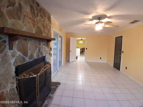 Living - 320 Lobelia Rd, Saint Augustine, FL 32086 photo 2 of 3