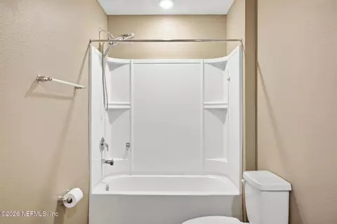 Bath - 5 Caddy Ct, Bunnell, FL 32110 photo 5 of 5