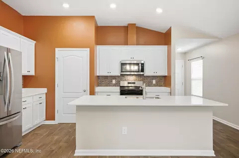 Kitchen - 5 Caddy Ct, Bunnell, FL 32110 photo 2 of 6