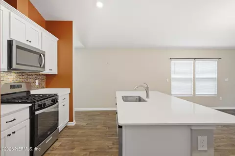 Kitchen - 5 Caddy Ct, Bunnell, FL 32110 photo 3 of 6