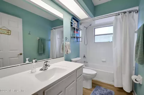 Bath - 3920 E Glendale Ct, Saint Johns, FL 32259 photo 1 of 10