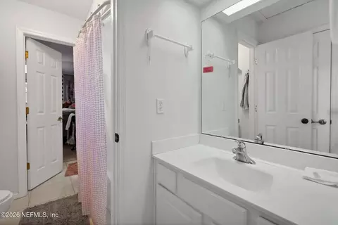 Bath - 3920 E Glendale Ct, Saint Johns, FL 32259 photo 4 of 10
