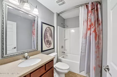 Bath - 96398 Commodore Point Dr, Yulee, FL 32097 photo 1 of 4
