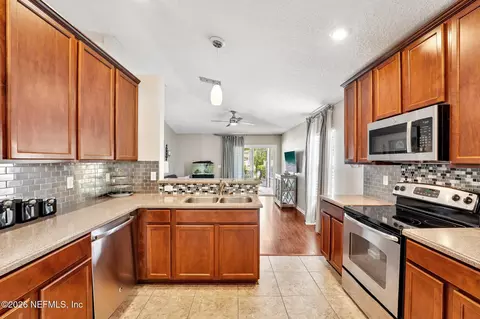 Kitchen - 96398 Commodore Point Dr, Yulee, FL 32097 photo 1 of 4