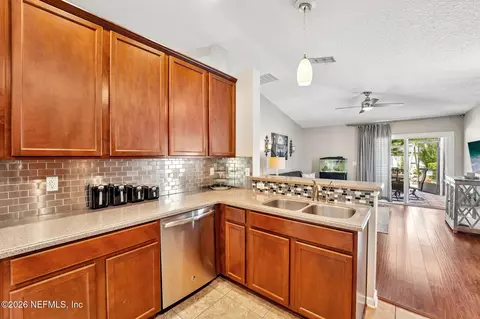 Kitchen - 96398 Commodore Point Dr, Yulee, FL 32097 photo 2 of 4