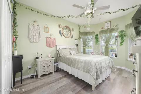 Bedroom - 607 Willow Lake Dr, Saint Augustine, FL 32092 photo 6 of 7