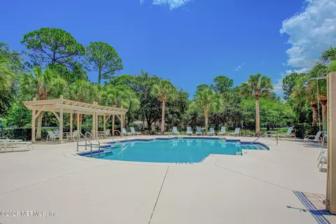Exterior - 132 Bottlebrush Dr, Saint Augustine, FL 32086 photo 9 of 11