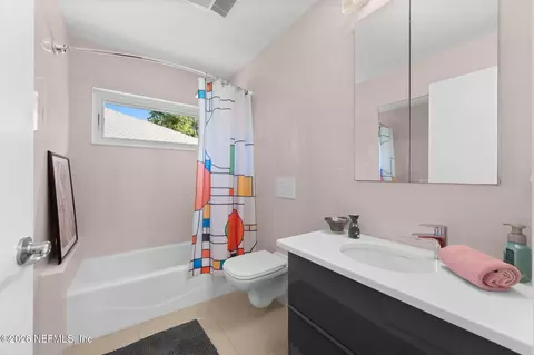 Bath - 132 Bottlebrush Dr, Saint Augustine, FL 32086 photo 8 of 9