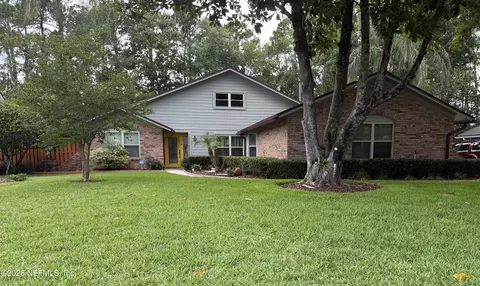 11852 Pegasus Dr, Jacksonville, FL 32223