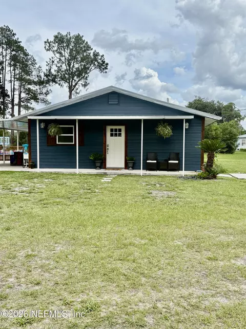 106 Dottie Ct, Interlachen, FL 32148