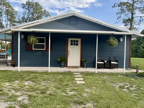 106 Dottie Ct, Interlachen, FL 32148
